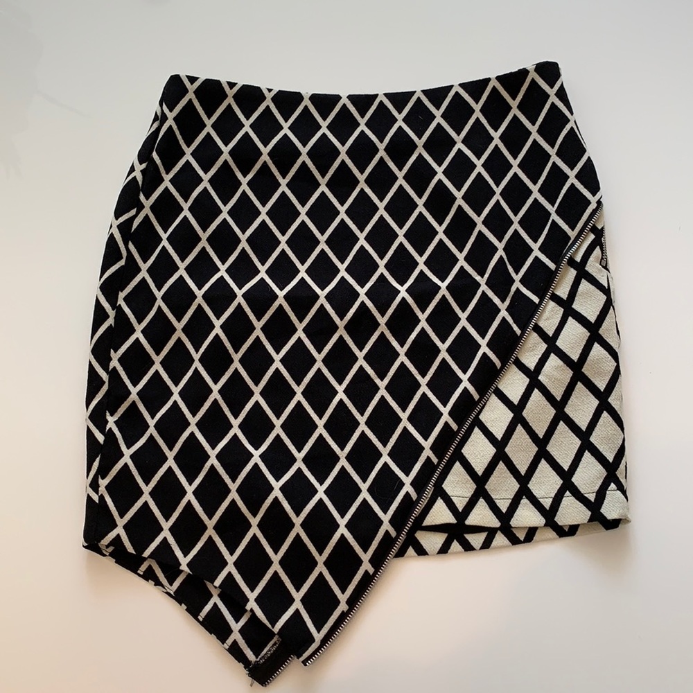Mika & Gala Mini Skirt